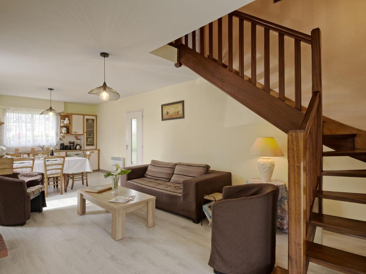 Le Clos Er Bert By Interhome * Sarzeau