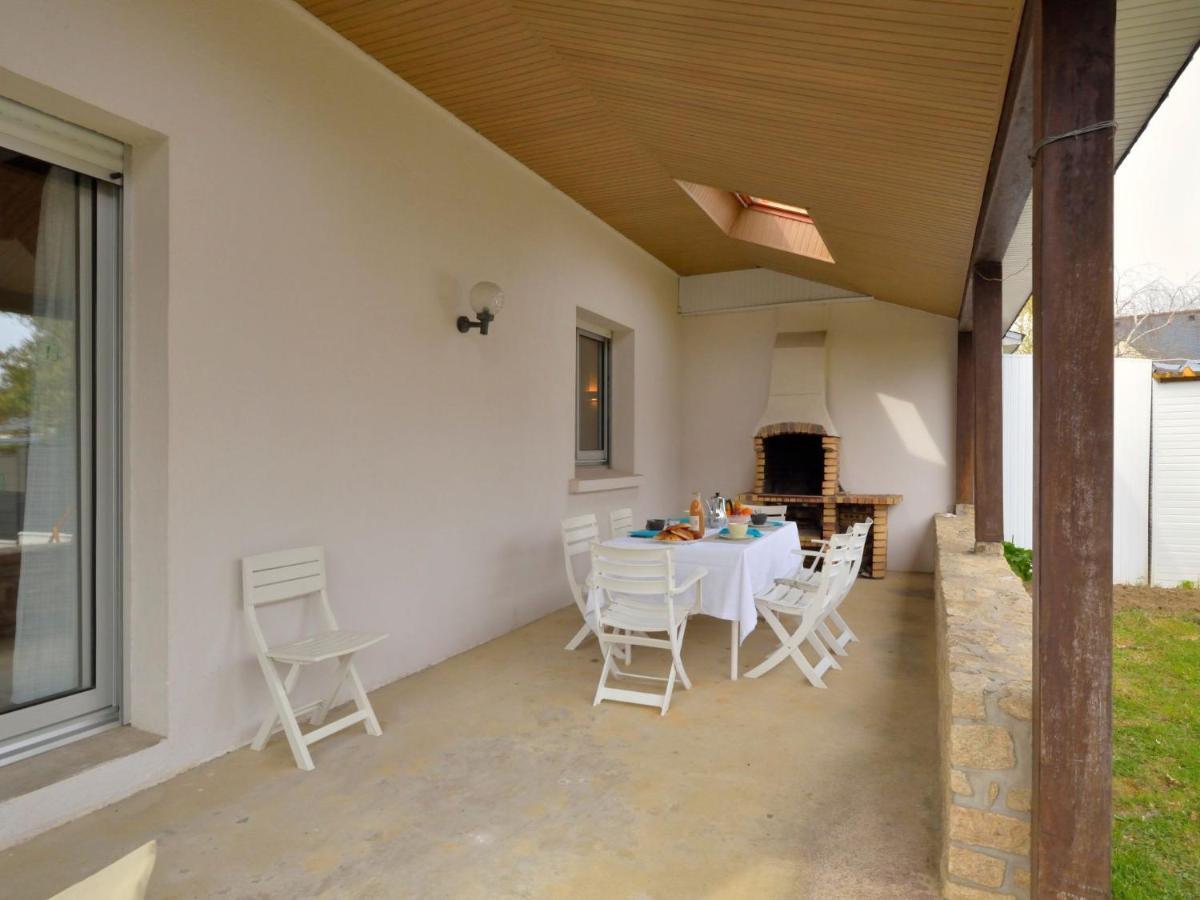 Le Clos Er Bert By Interhome * Sarzeau